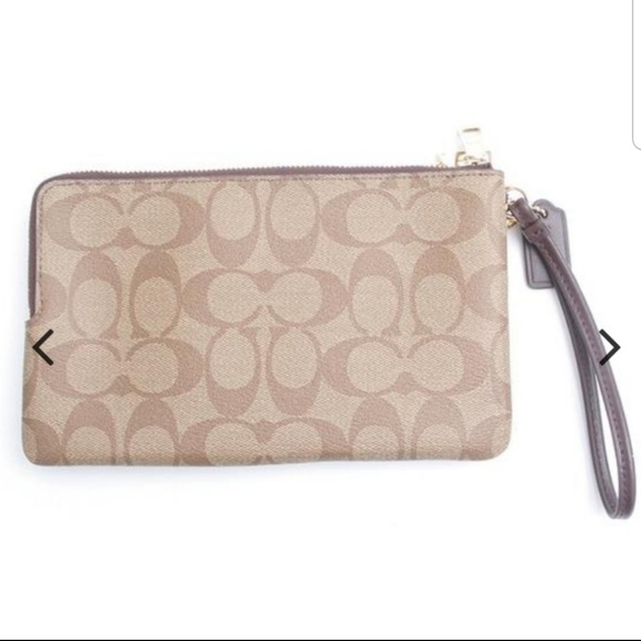 Coach signature PVC  Double zip wallet  Wristlet. - Picture 2 of 5